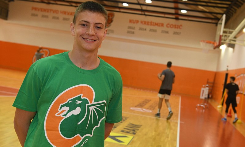 Aleksa Gatarić potpisao profesionalni ugovor s Cedevita Olimpijom