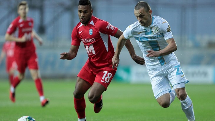 Rijeka uz sudačke odluke preokrenula Osijek i nakon trilera ide u Šibenik!