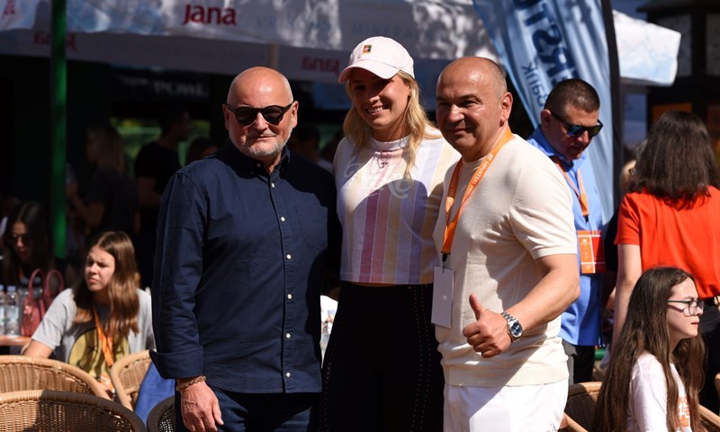 Donna Vekić poziva na nastavak humanitarne akcije Hrvatska i tenis protiv COVID-19
