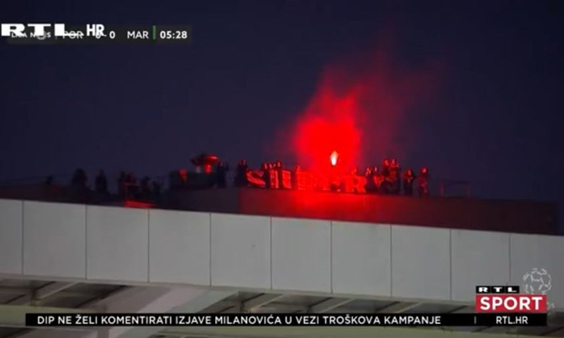 [VIDEO] 20 najhrabrijih navijača s krova Dragaa pratilo pobjedu Porta