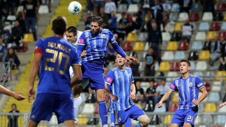 Drama na Rujevici okončana remijem, Karačić iz penala donio bod Lokosima
