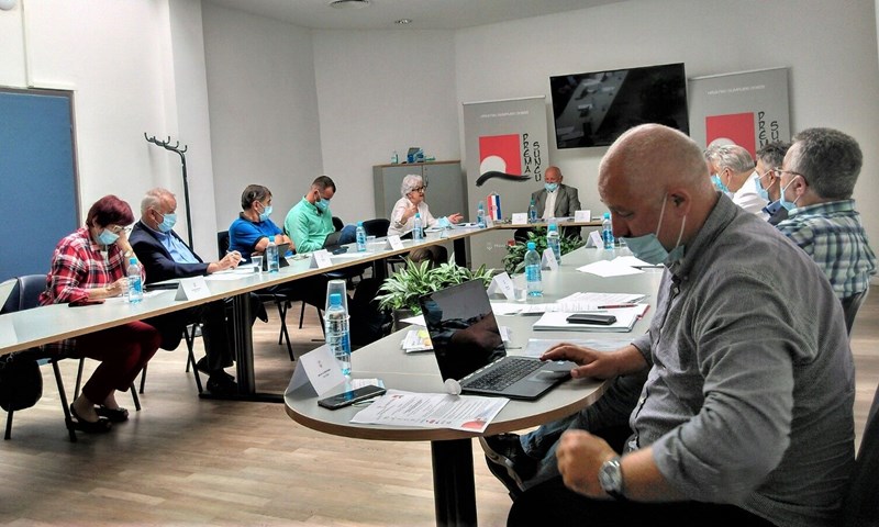 Izbornik Zlatko Dalić uvršten među vrsne trenere HOO-a, ali će bruto iznos od 15.000 kuna mjesečno darovati potrebitima