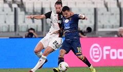 Juventus u drugom poluvremenu odjurio do pobjede, Lecce sat vremena s igračem manje