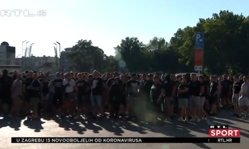 [VIDEO] Mirni prosvjed Bad Blue Boysa u Maksimiru, predstavnici navijača na razgovoru u klubu
