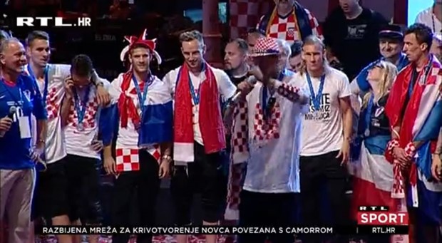 [VIDEO] Prošle su dvije godine od najluđeg i najdužeg dočeka u povijesti, Vatreni su satima putovali do Trga