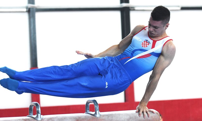 Jovičić i Vlahek izborili finale gimnastičkog SK u Kairu!