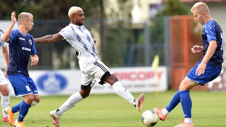 Varaždin dominirao, Lokomotiva iščupala remi