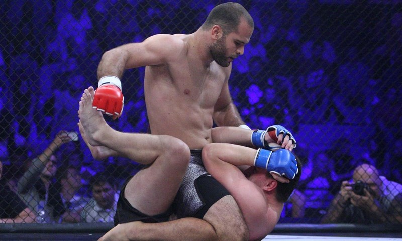 Milinković 'preživio' gušenje, ali ipak poražen od Arasa, Poljak brzo sredio Juna
