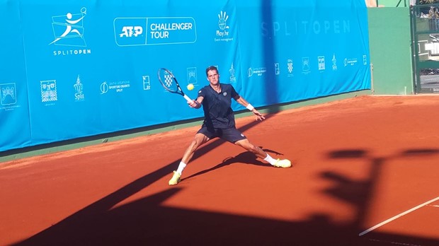 Portugalac zaustavio Serdarušića u polufinalu turnira u Kobeu