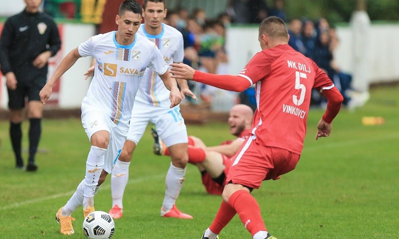 Rijeka projurila kroz Vinkovce, Menalo debitirao s dva gola