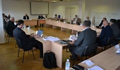 Utemeljena nova olimpijska vlada uz nazočnost 13 od ukupno 16 članova