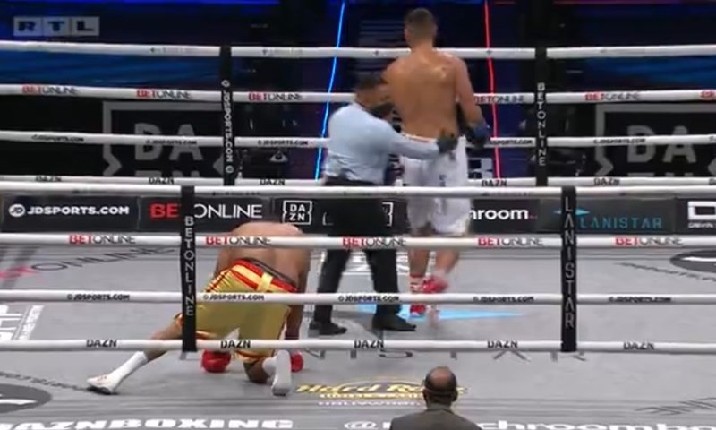 [VIDEO] Snažna Hrgovićeva serija i Booker je na podu