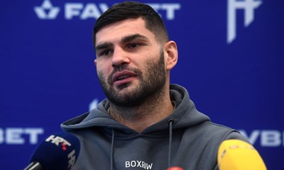 Itauma na nosilima napustio ring, Warren potvrdio da je završio u bolnici