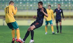 Mlada hrvatska nogometna reprezentacija pregazila Litvu, pomogli i Grci, nada ostaje živa
