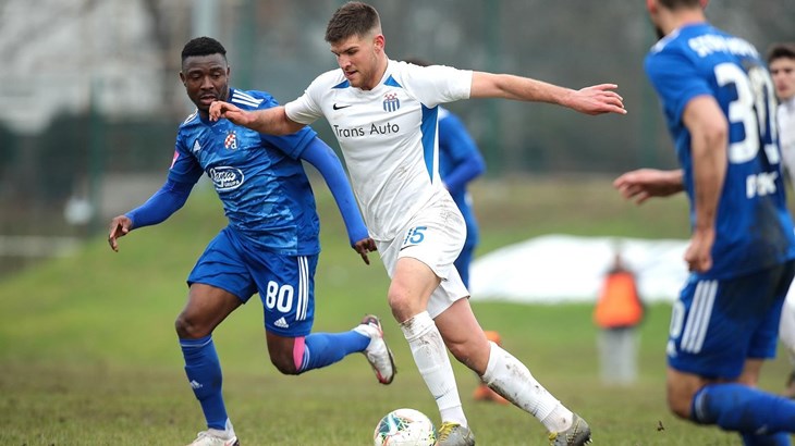 Rudeš preko društvenih mreža traži napadača