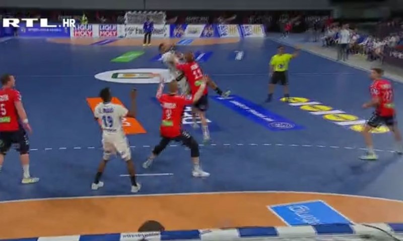 [VIDEO] Richardson sjajno proigrao Abaloa za dva razlike u prvom dijelu