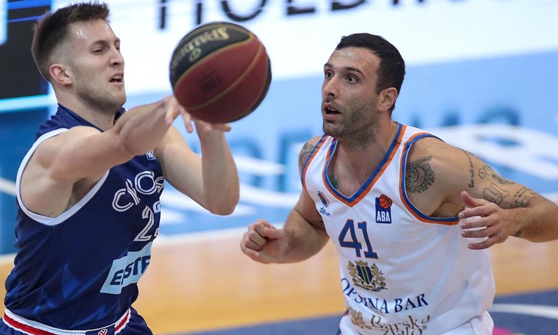 Cibona bez šanse u povratku igranju, Budućnost svladala Partizan