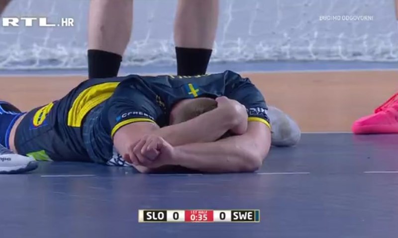 [VIDEO] Vrlo ružan prekršaj Cingesara za isključenje u 30. sekundi
