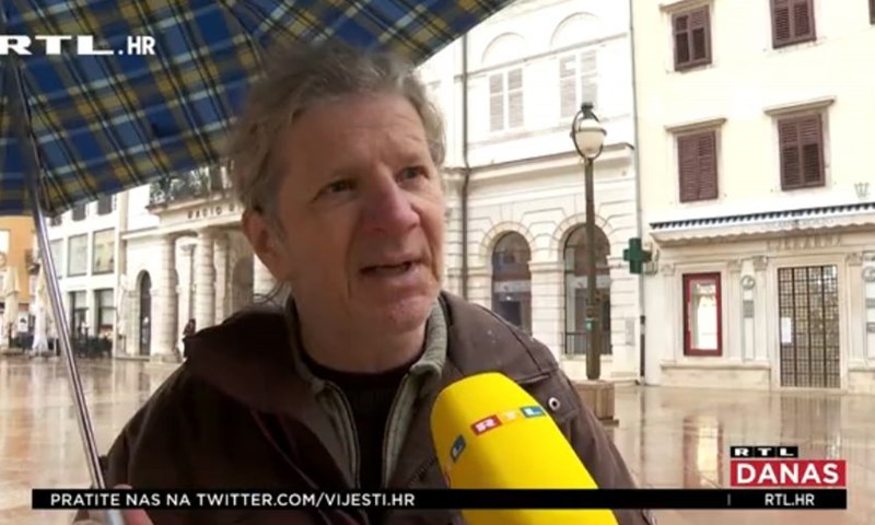 [VIDEO] Navijači: 'Izgubiti od bitno slabije reprezentacije sasvim sigurno je neuspjeh i to veliki'