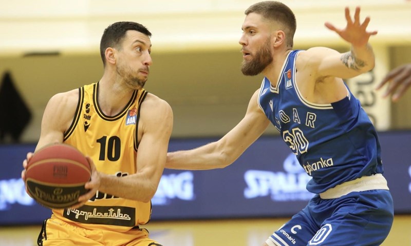 Zadar uzvratio Splitu glatkom pobjedom na Gripama