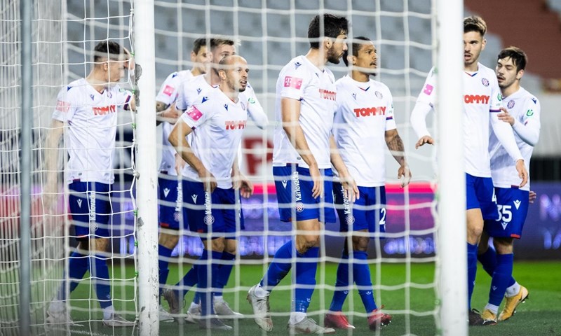 Alexander Kačaniklić stavio potpis na ugovor s Hajdukom