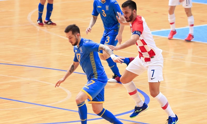 Igrači koji su nastupili na SP-u 2000. godine u Gvatemali, posjetili Mavrovićeve izabranike