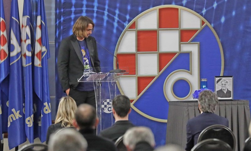 [VIDEO] Niko na komemoraciji za Cicu: 'Ti nisi otišao, ti si u svima nama previše ostao'