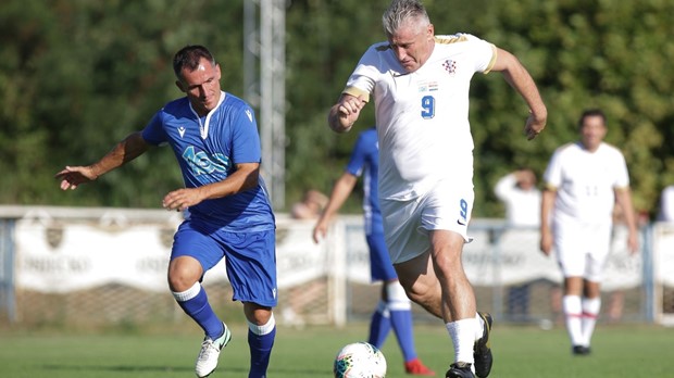 Spektakl u Petrinji: Čeferin predvodi slovenske, a Šuker hrvatske legende