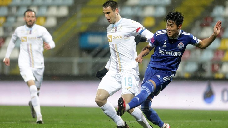 Rijeka i Slaven podijelili bodove na natopljenoj Rujevici