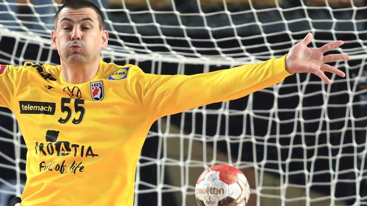 Prvi poraz Vardara, Flensburg bez pobjede i protiv Kielcea