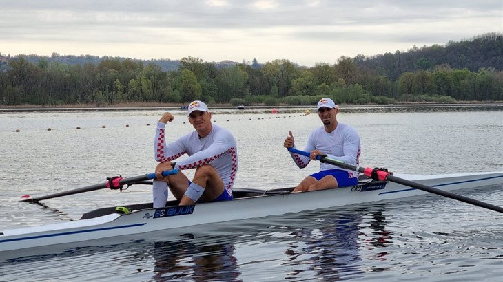 Braća Sinković uvjerljivom pobjedom do finala Svjetskog kupa u Poznanu