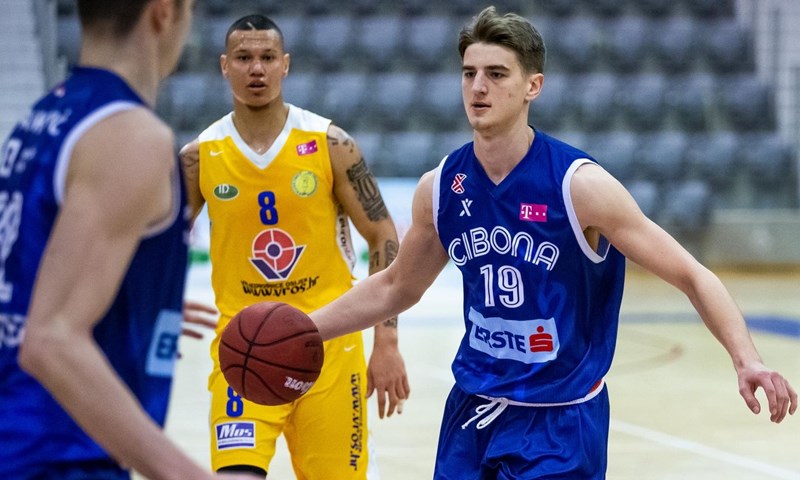 Odlazi li Gnjidić u Mornar? Cibona zasad demantirala transfer