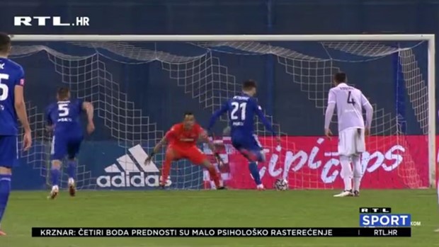 [VIDEO] Dinamo napravio korak prema naslovu, Tramezzani nesvakidašnjim potezom naljutio navijače Hajduka