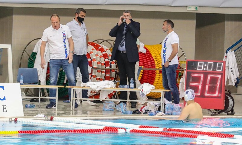 Nakon navlačenja s testiranjem i odgode početka, Jug preko Solarisa prošao u finale