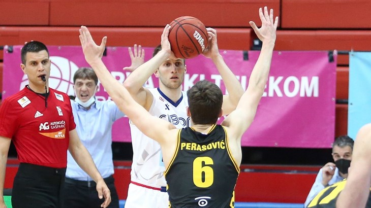 Split u finalu doigravanja, Cibona pregažena u drugoj utakmici