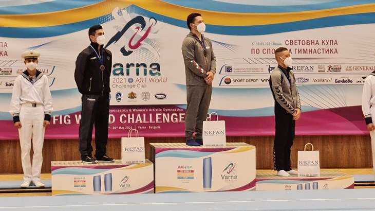 Tin Srbić zlatni na preči, Đerek šesta na parteru