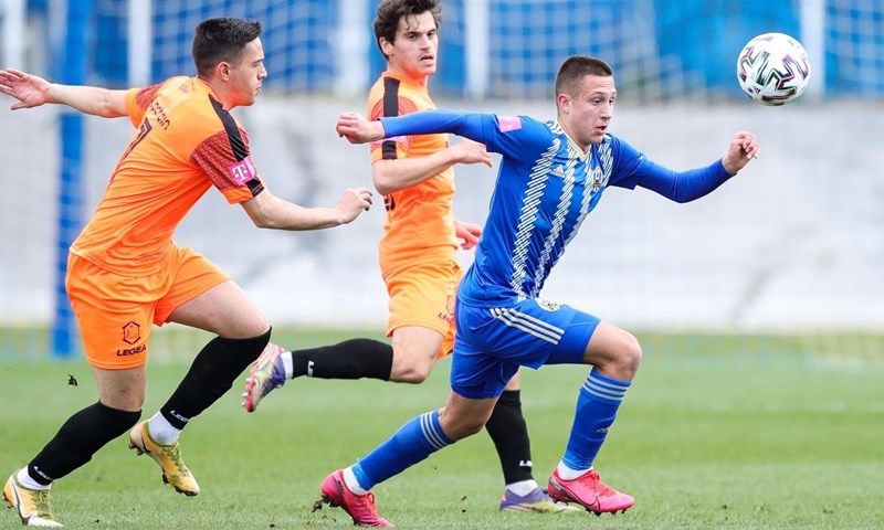 Lokomotiva s igračem manje u završnici poražena od Club Bruggea