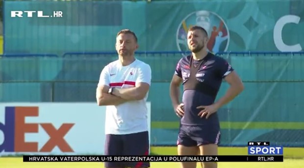 [VIDEO] Dalić i igrači sastali se u Novalji, Rebić odlazi na hlađenje?