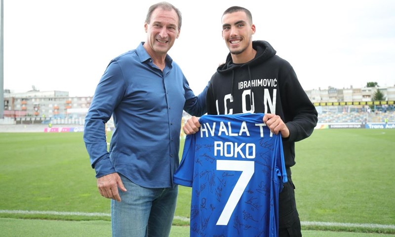 Roko Šimić stavio potpis na trogodišnji ugovor s RB Salzburgom