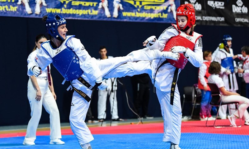 Kristina Tomić vrlo uvjerljivo poražena na startu protiv Kolumbijke