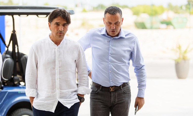 Dalić, njegov stožer i Stipe Pletikosa na radnom sastanku kod novog predsjednika HNS-a