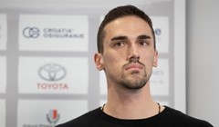 Ivan Kvesić krenuo pobjedom i porazom, ostaje nada za prolaz u polufinale