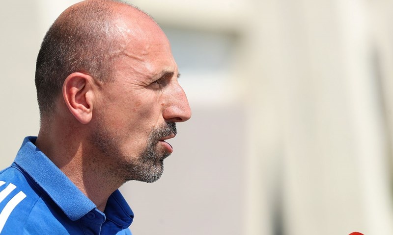 Krznar: 'Prvi pregledi nisu optimistični, izgleda da je Lauritsen ozbiljnije ozlijeđen'