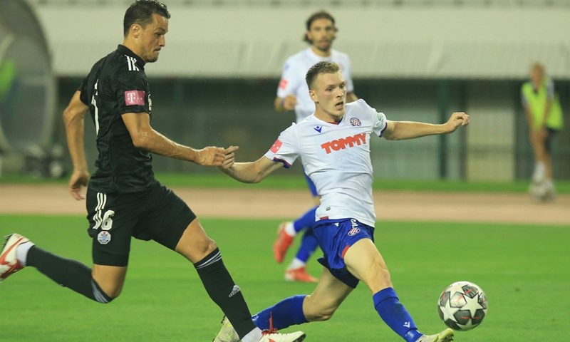 Hajduk rutinski svladao Slaven i povezao tri pobjede