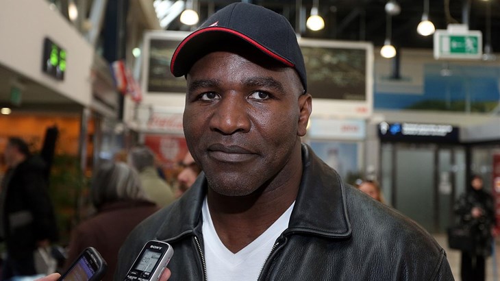 Evander Holyfield vraća se u ring nakon deset godina