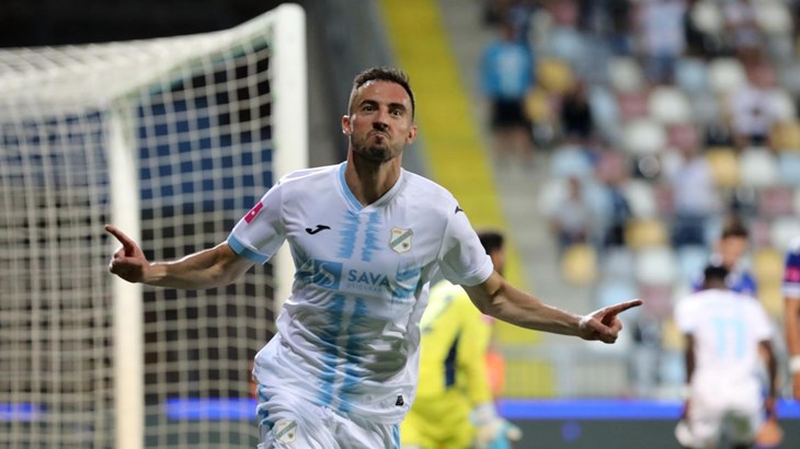 Drmić promašivao pa s dva gola odlučio dvoboj protiv Slaven Belupa