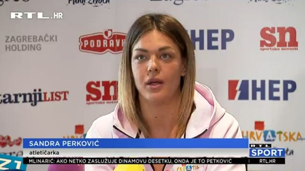 [VIDEO] 71. Hanžek tradicionalno otvoren bacanjem kugle: 'Zagrepčani vole kuglu na fontanama'