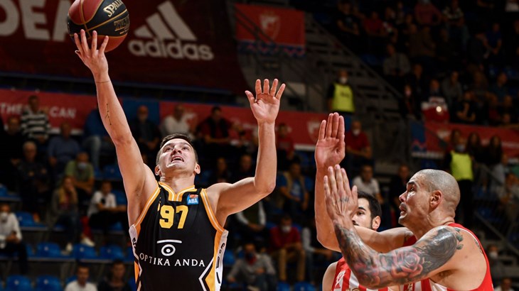 Pred Splitom jako puno posla, Crvena zvezda se poigravala