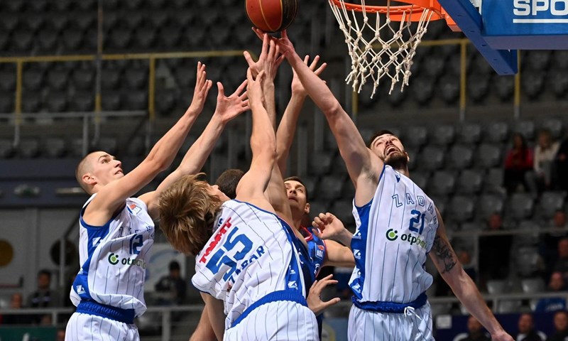Cibona slavila u Zadru za održavanje stopostotnog omjera, domaćin i dalje u čekaonici