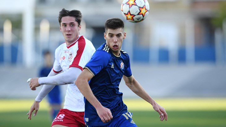 Sesvećani proradili na svom travnjaku protiv Solina